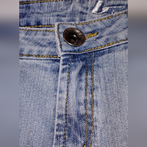 Beaded, Ripped Jeans - Picture 5 of 5